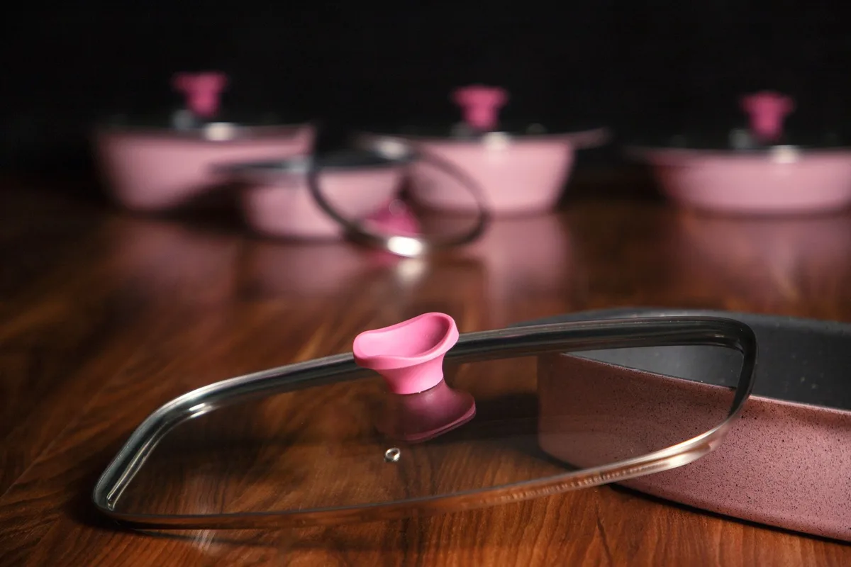 is granite coated cookware safe