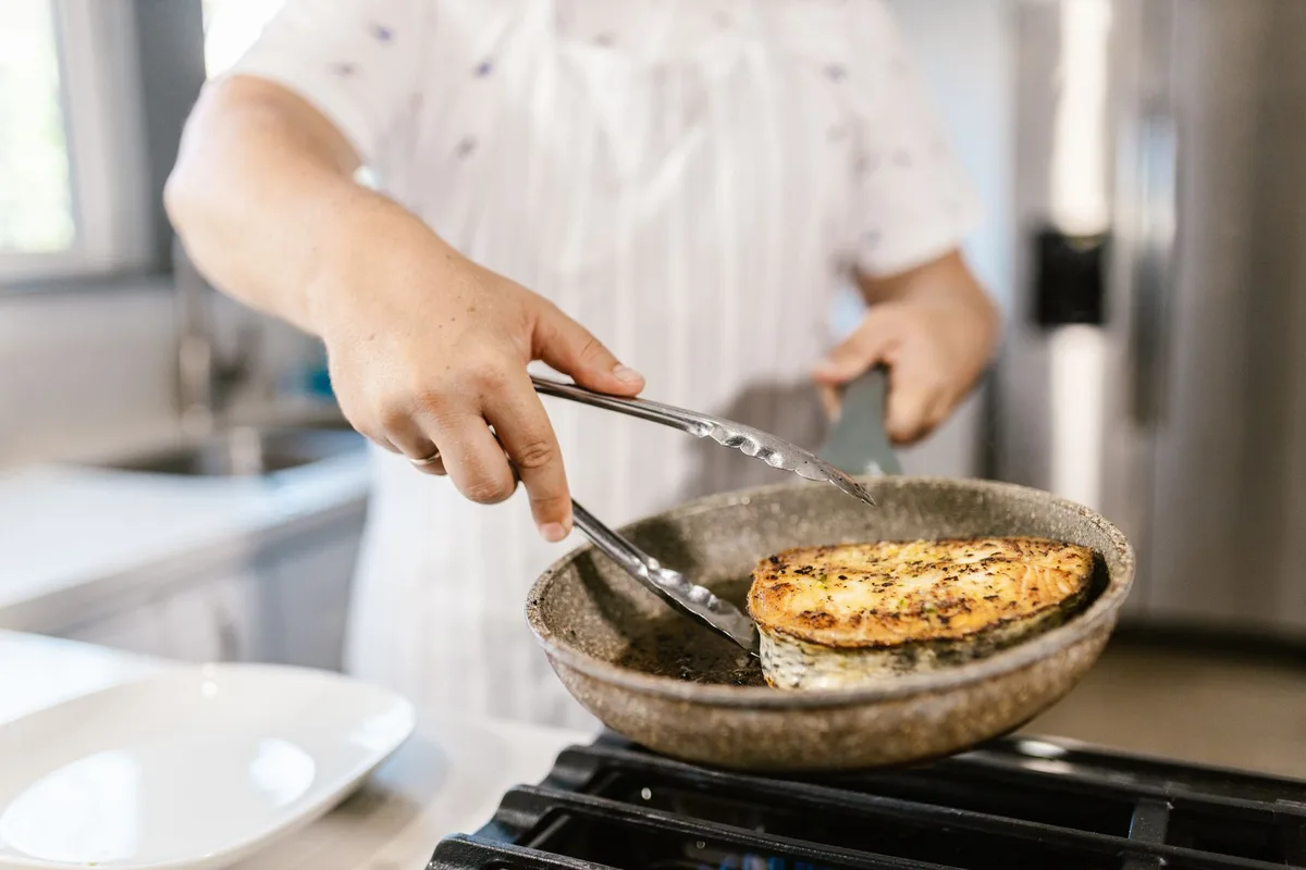 seasoning aluminum cookware