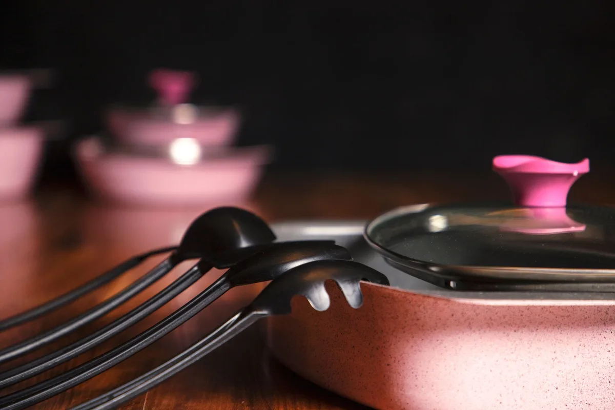 what utensils to use with ceramic cookware
