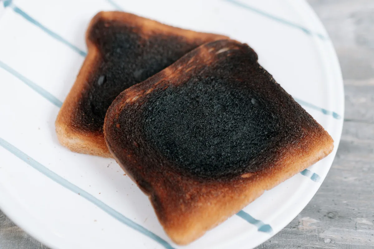 How To Clean Burnt Baking Pan​