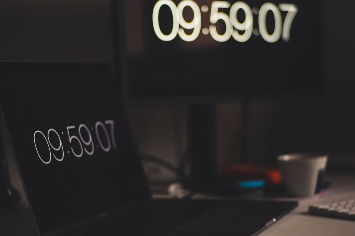 microwave display time adjustment