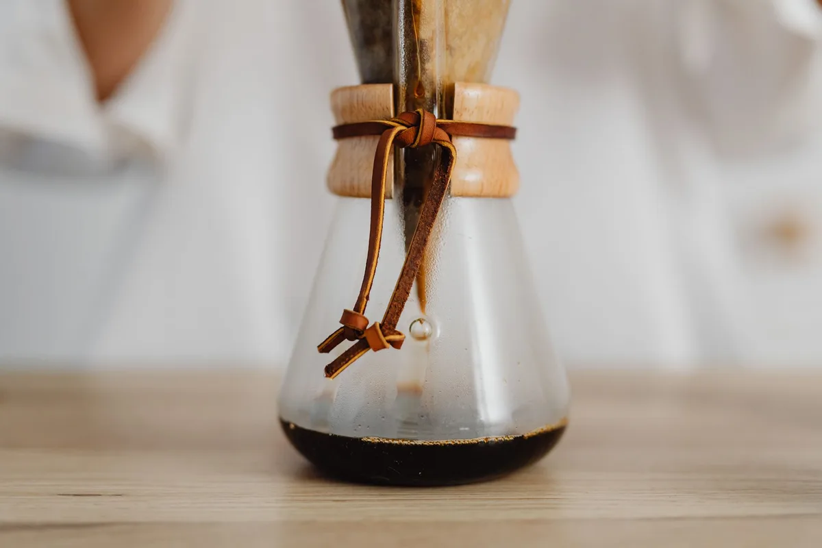 vinegar descaling coffee maker