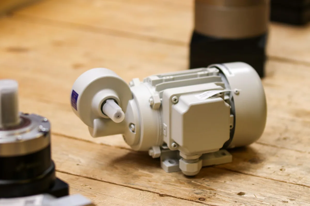 blender motor wattage and power